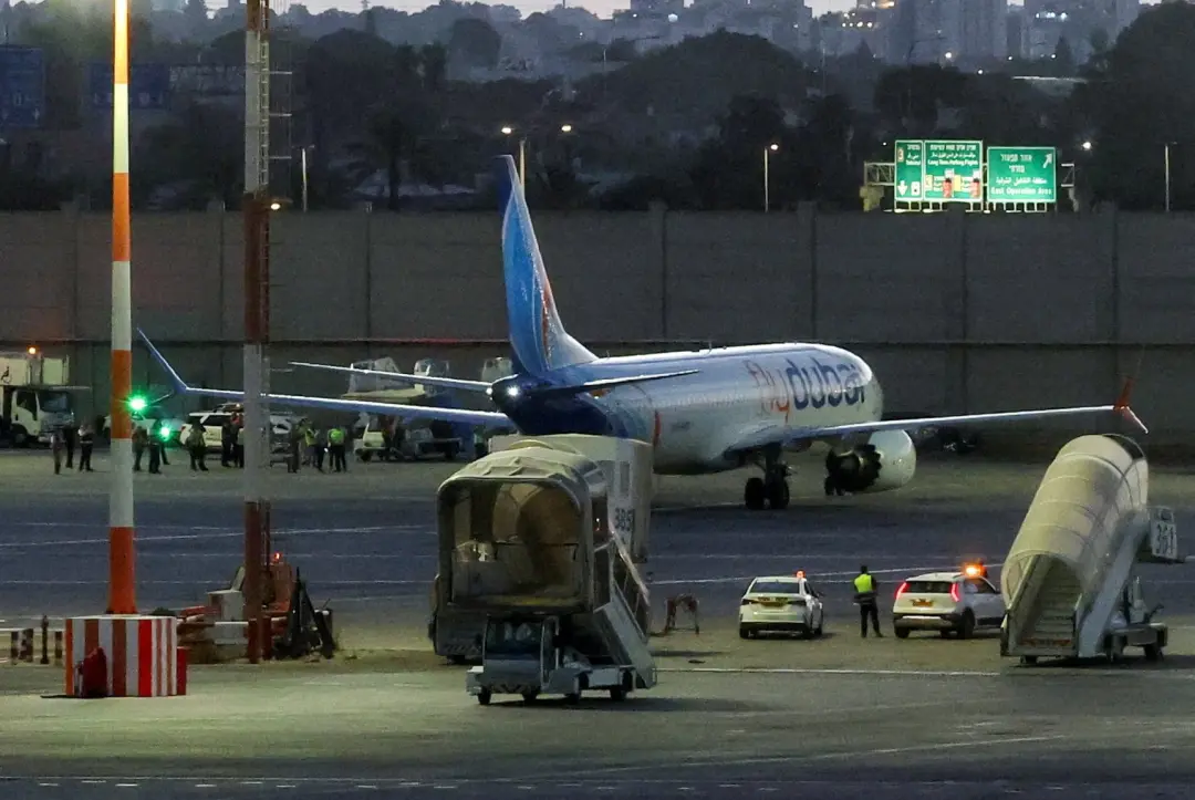 Voo da Flydubai, com passageiros em Tel Aviv, presenciou um ataque a bordo onde um copiloto agrediu o comandante. Quatr…