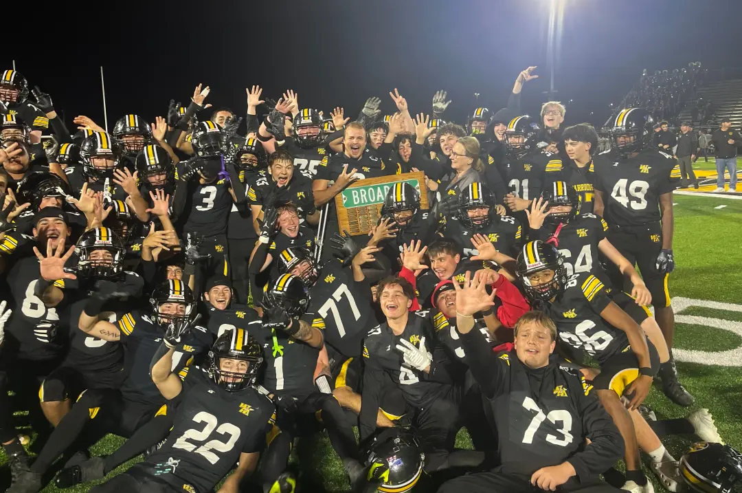 Watkins Memorial fez sua sexta vitória no campeonato de futebol, com um placar de 16 a 14 contra Licking Heights. O esp…