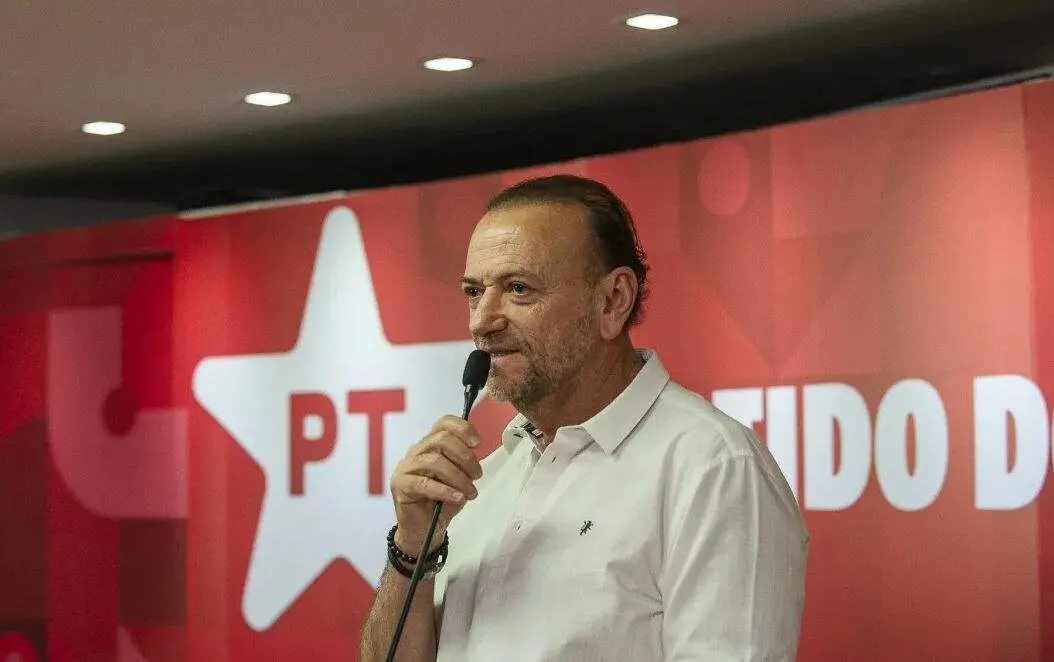 Edinho Silva reclamou da atuação da ministra Estela Aranha em relação ao debate eleitoral na TV Globo, dizendo que a pr…