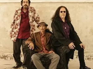 Papangu fez reverência a Ave Sangria no rock psicodélico. O movimento demonstra como referências antigas ainda influenc…