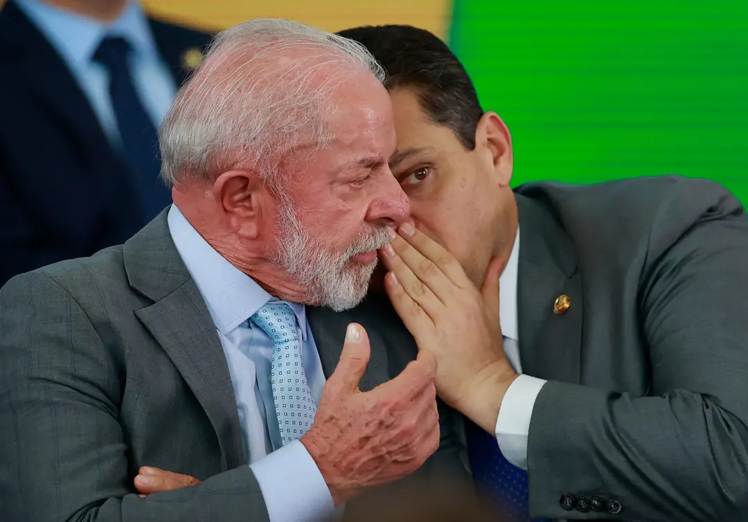 Davi Alcolumbre levará a votação da PEC que acaba com a escala 6x1 ao plenário do Senado na terça. Essa medida é vista …
