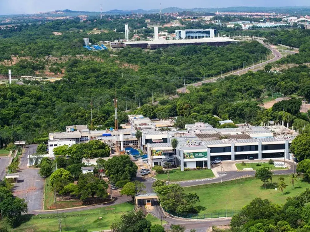 Oito nomes disputam a cadeira de governador em Mato Grosso do Sul nas eleições de 2026. O atual Riedel, com coligação d…