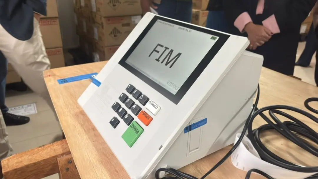 Domingo 4, dia da votação, proíbe boca de urna, comícios e distribuição de santinhos no Amazonas. Isso garante que a ma…