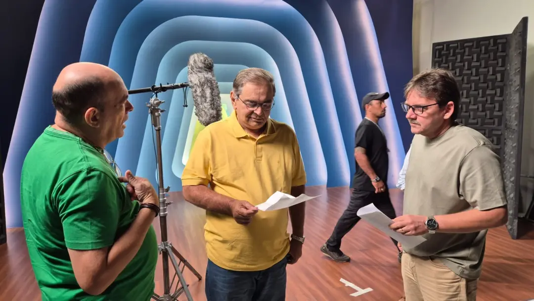 Álvaro Dias gravou conteúdo em estúdio na Zona Sul de Natal no dia 2 de outubro de 2026. Ele falou sobre a campanha e a…