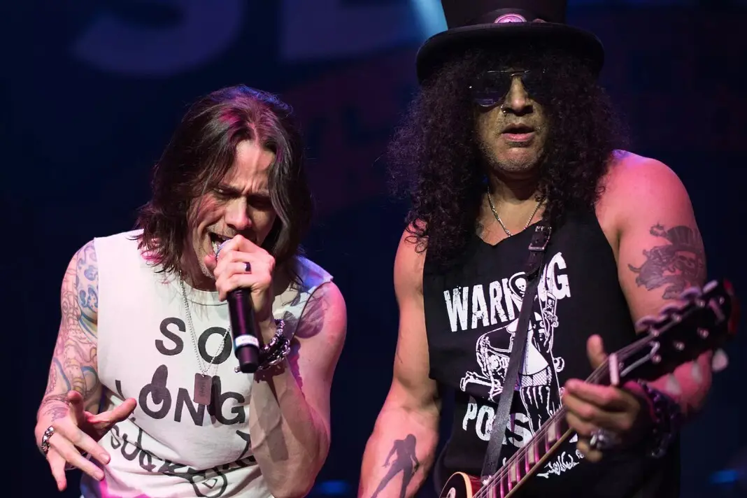 Slash e Myles Kennedy tocam no Rio em 13 de abril de 2027, na Fundição Progresso. Uma parceria de 15 anos com cinco álb…