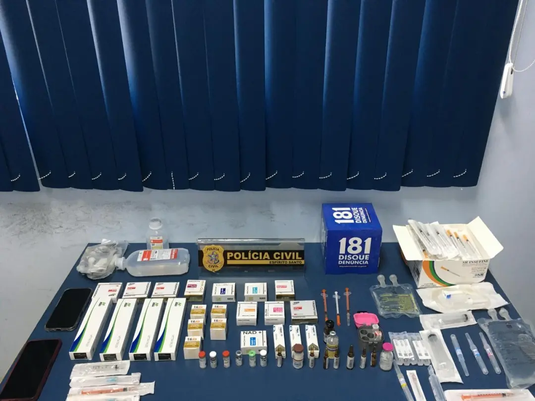 Em Guaçuí, no Espírito Santo, uma técnica de enfermagem e sua mãe foram presas por terem medicamentos para emagreciment…