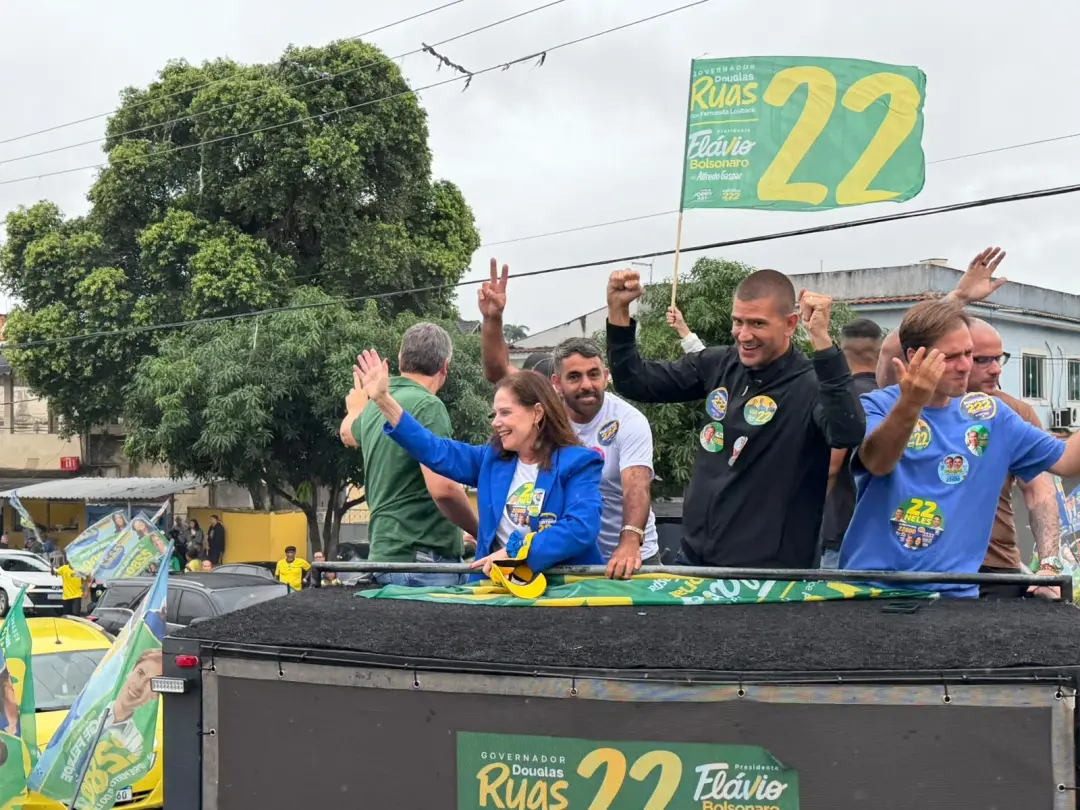 Douglas Ruas fez carreata na Zona Oeste, em bairros como Sepetiba e Realengo, dois dias antes da eleição. Ele criticou …