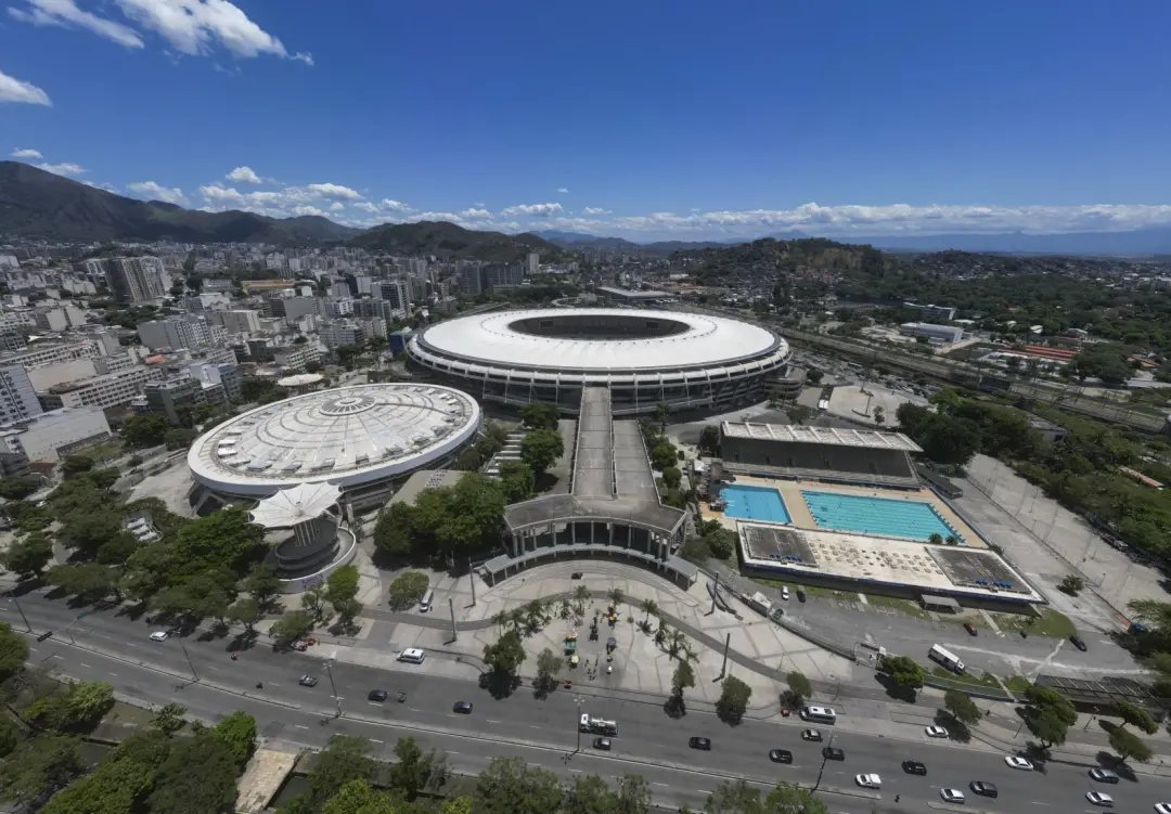 Maracanã e cláusulas contratuais. O consórcio reutilizou o estádio para o Vasco no jogo da Sul-Americana, mesmo havendo…