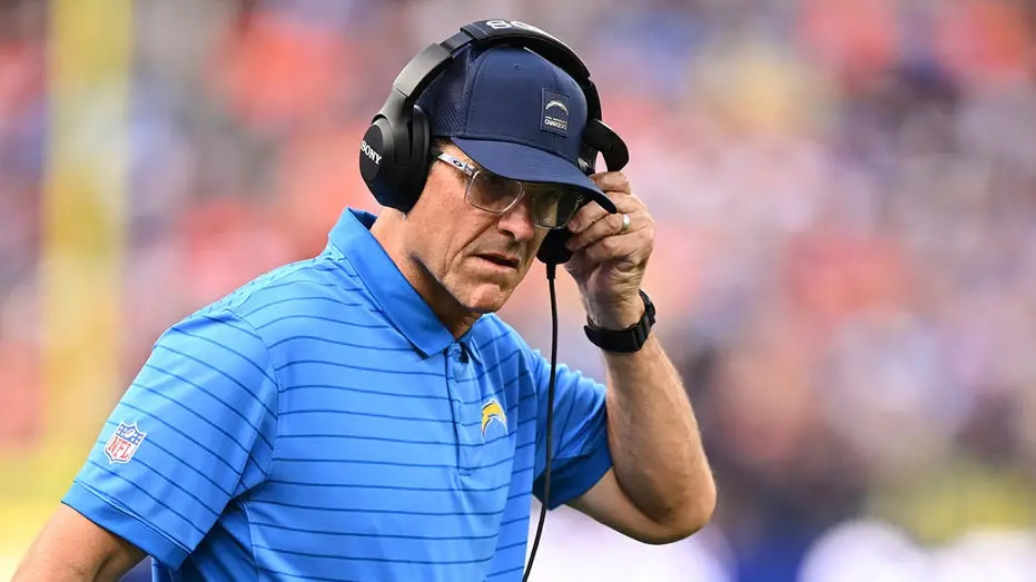 Chargers 0-3 no início da temporada, e o Hall of Famer Dan Fouts diz que o ataque parece sem confiança. Não dá pra cons…