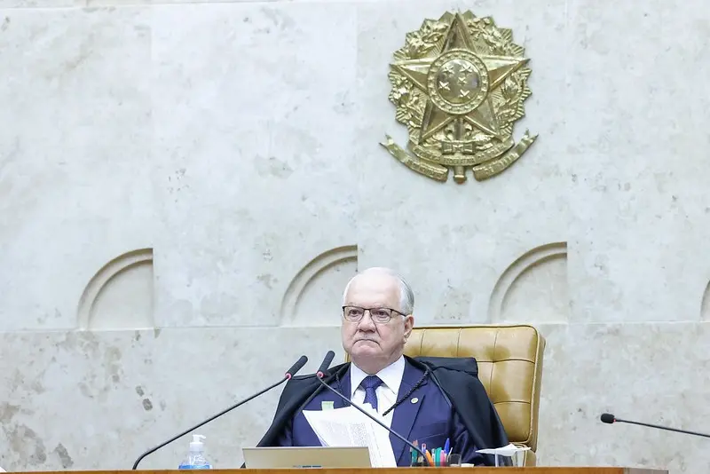 Fachin enviou ofício para a PF defendendo a investigação de suspeitas de envolvimento de ministros do STF no Master. Is…