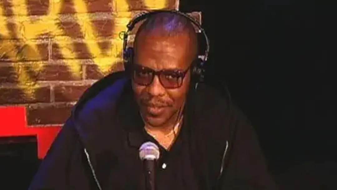 Big Black, um dos Wack Packers do Howard Stern, morreu aos 64 anos em Nova York. Causas foram arteriosclerose cardiovas…