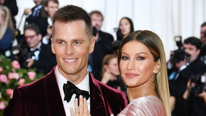 Tom Brady tirou 11 dias do treinamento de campo para tentar salvar o casamento com Gisele Bündchen. Cinco anos ela pedi…