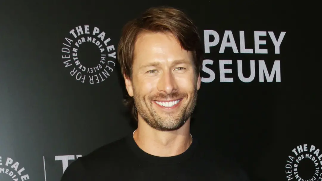 Glen Powell saiu do filme de ficção científica da Amazon após um desentendimento público com uma agência de talentos. P…