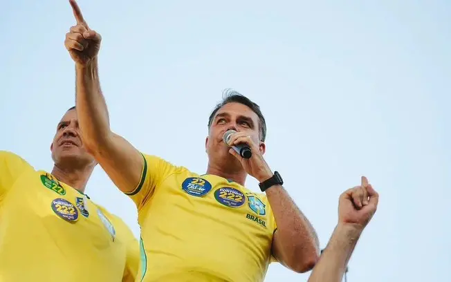 Montes Claros, em Minas Gerais, sediou ato de campanha com Flávio Bolsonaro nesta sexta. Minha visão é que Minas sempre…