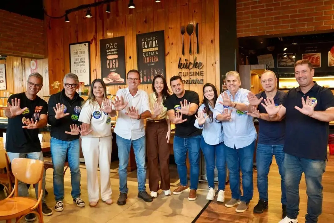 Mariana Canella se encontrou com Eduardo Paes em Nova Iguaçu, mostrando uma aproximação do grupo dela com o PSD na reta…