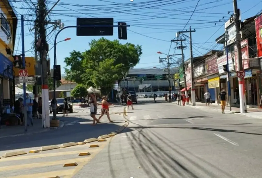 Duas escolas em Maricá tiveram mudança de local de votação para este ano. As seções da Rita Cartaxo foram para a Darcy …