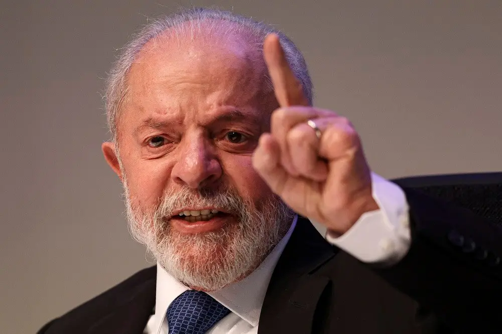 Lula liderou movimentos que exigiam melhores condições de trabalho no ABC paulista, no final dos anos 70. A postura do …