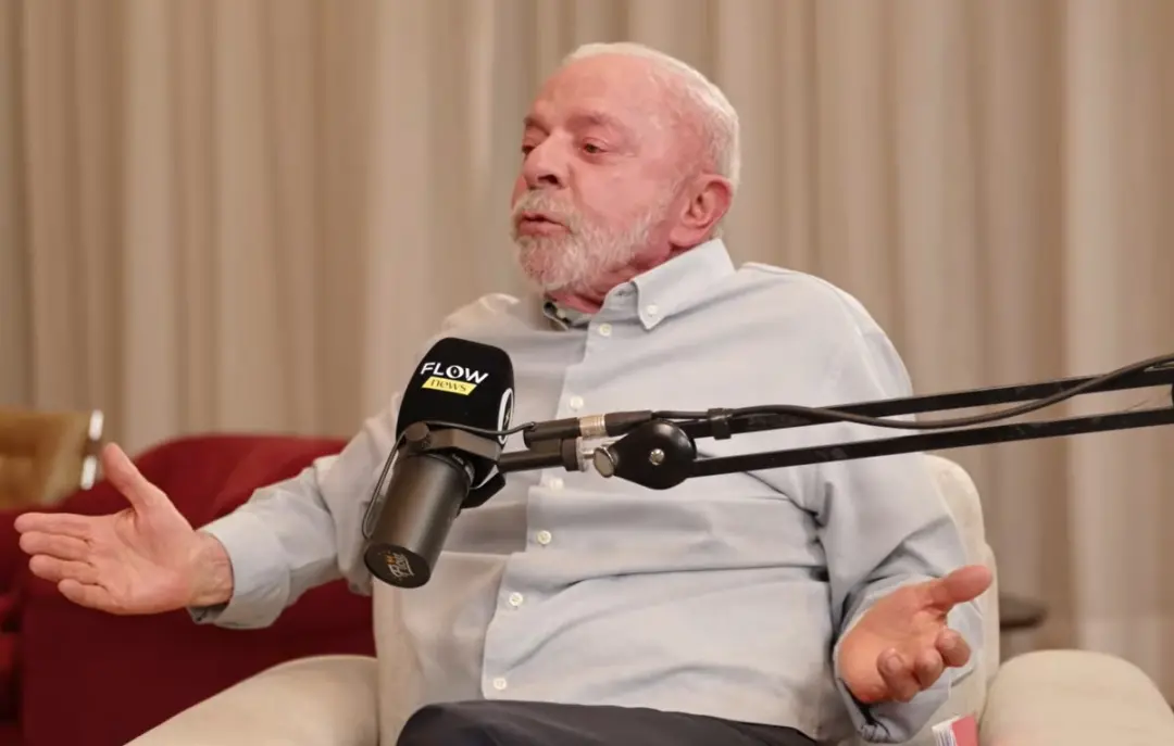 Lula disse que o cidadão tem direito a quantos cartões de crédito quiser, mesmo depois de falar sobre juros indecentes.…