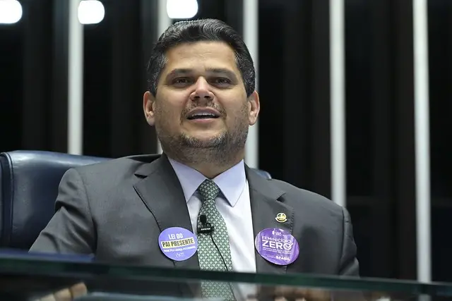 Davi Alcolumbre estendeu prazo para parlamentares sugerirem mudanças na MP das bets até 13 de outubro. Isso mantém a in…