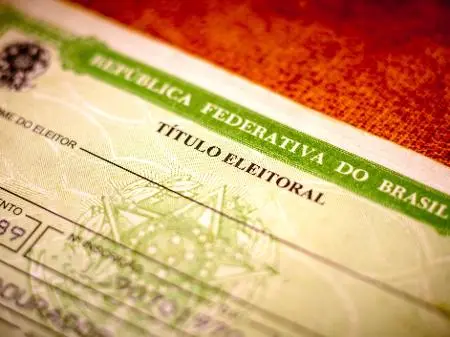 Golpe simulou site do TSE à véspera das eleições para cobrar débitos. É preocupante ver essa tática de engenharia socia…