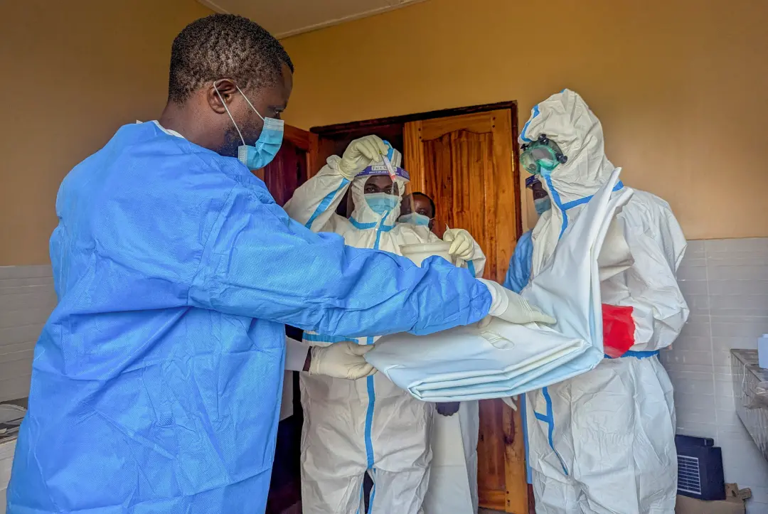 Mais de 4 mil mortos na epidemia de ebola na República Democrática do Congo. A taxa de letalidade bateu 48,4% no pior s…