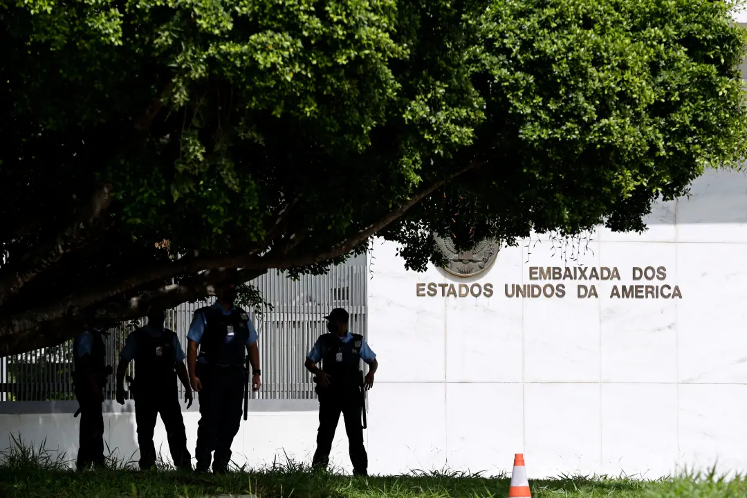 Estados Unidos e Austrália fecharam embaixadas e consulados no Brasil com dois dias antes das eleições. Essa medida de …
