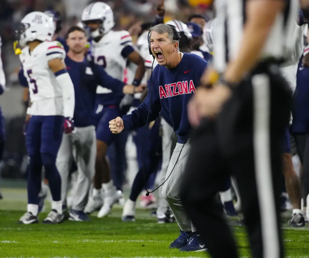 Trent Brennan lidera o time de Arizona para uma campanha com 10 vitórias, apesar de o programa não ter muito histórico …