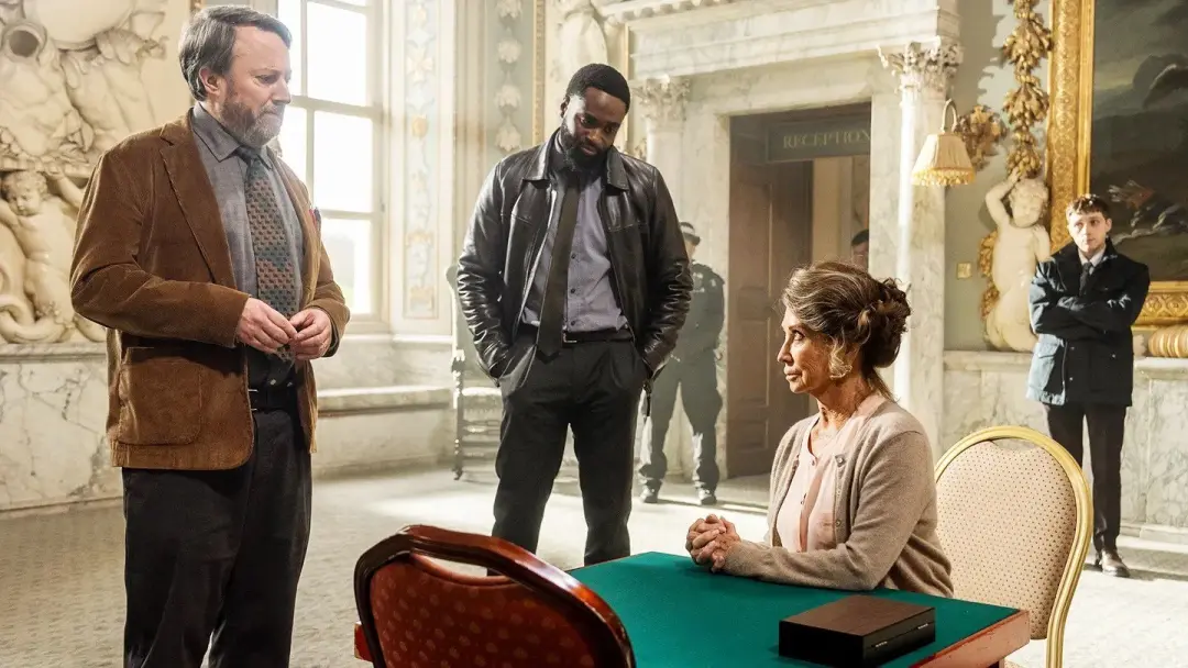 BritBox liberou o catálogo de outubro de 2026 com War e Peace e a Terceira Temporada de Time com David Tennant. Acho le…