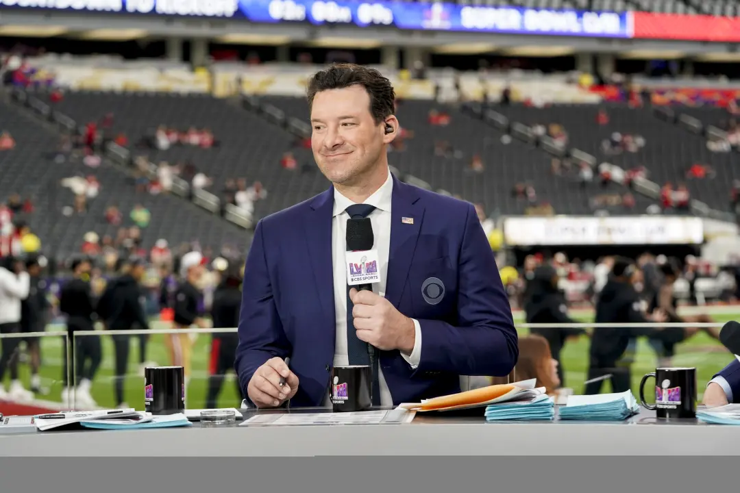 Tony Romo e CBS Sports encerraram o contrato depois da prisão dele por suspeita de dirigir alcoolizado. É um caso sério…