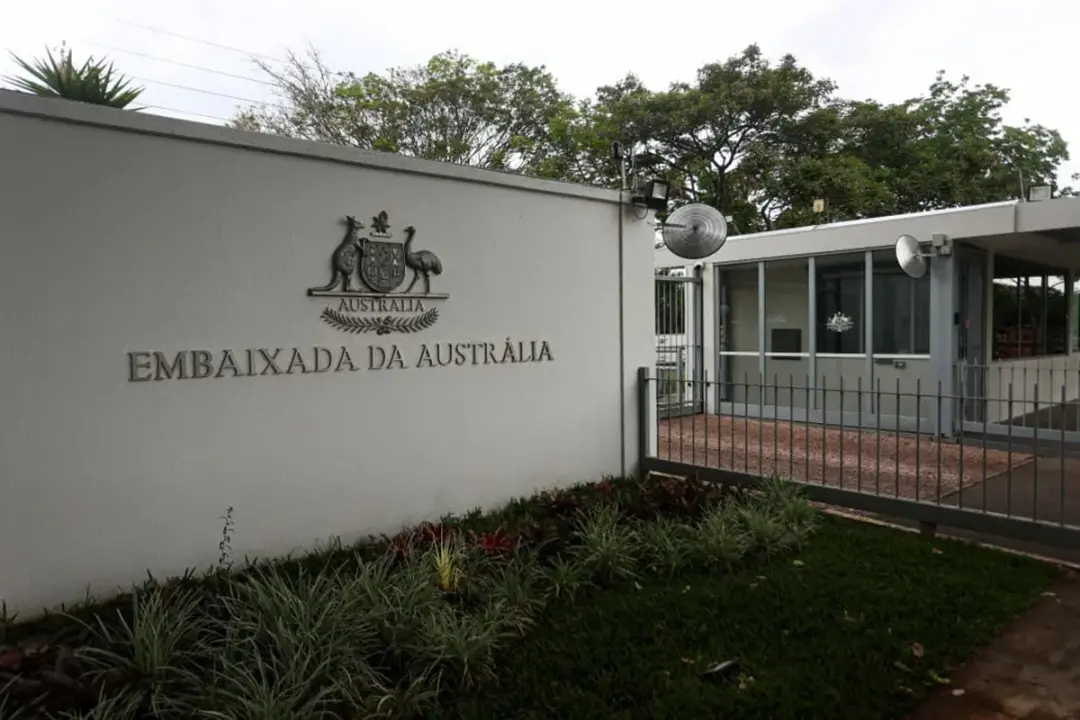Austrália fechou a embaixada em Brasília por preocupações com a segurança, seguindo a suspensão dos EUA. É um sinal do …