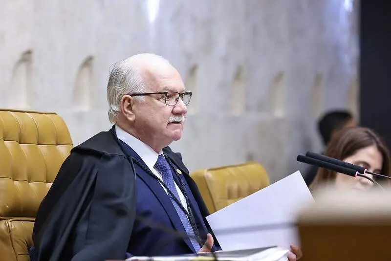 Edson Fachin estabeleceu novas regras para pedidos em processos do STF, exigindo validação prévia da Presidencia para n…