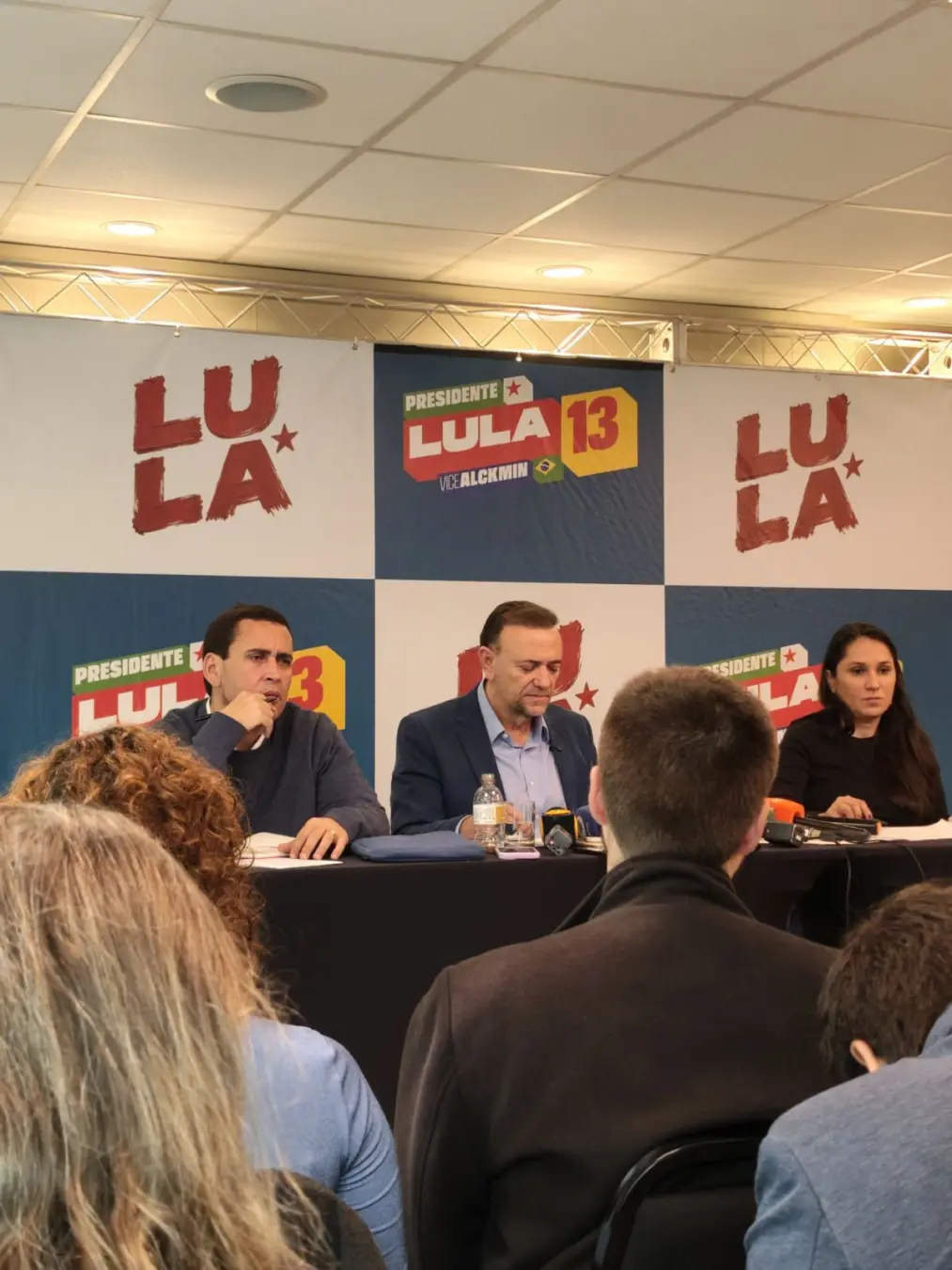 Telefonema de Lula interrompeu coletiva do PT em São Paulo. Esse diálogo constante mostra como as máquinas políticas se…
