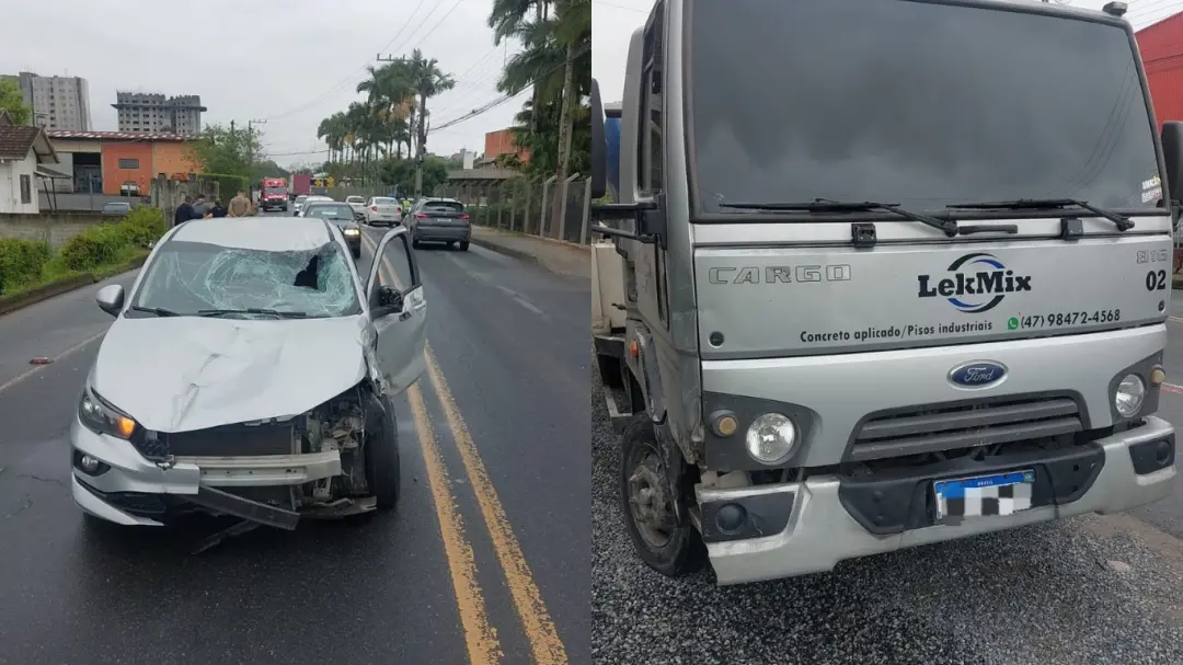 Blumenau. Um homem de 67 anos morreu depois de um carro invadir a calçada enquanto tentava ultrapassar um caminhão. A c…