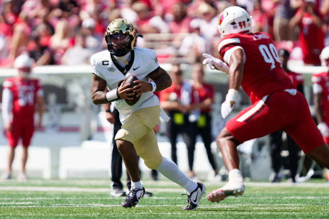 Wake Forest vai jogar contra Stanford neste fim de semana, sendo um jogo com o Jake Dickert no comando. É bom ver times…