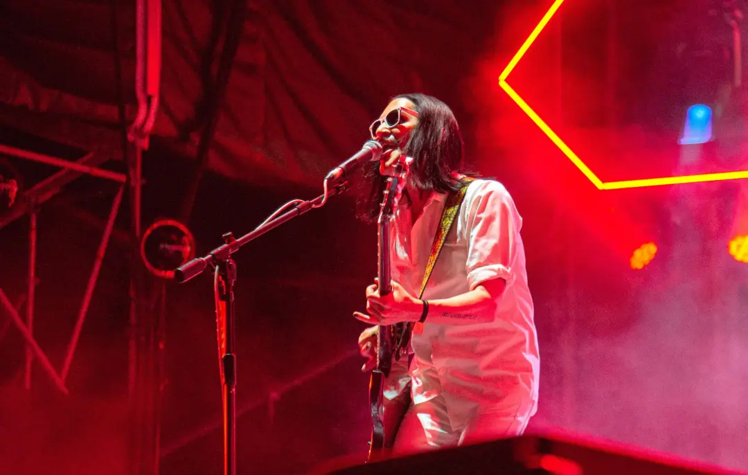Placebo começa turnê de 30 anos tocando faixas antigas pela primeira vez em mais de 20 anos, tipo Come Home em França. …
