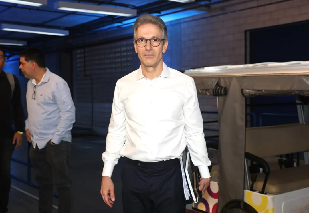 Dois debates presidenciais tinham um fato novo sobre a renúncia de Zema. Acreditavam nessa renúncia antes do debate ser…