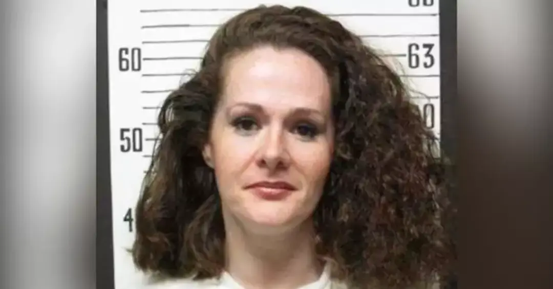 Tennessee. A execução de Christa Pike foi interrompida após ela sobreviver a duas aplicações de injeção letal. Isso col…