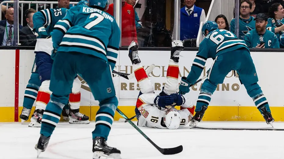 Barkov saiu do jogo dos Panthers com uma aparente lesão no joelho, após uma queda no segundo período em San Jose. É um …