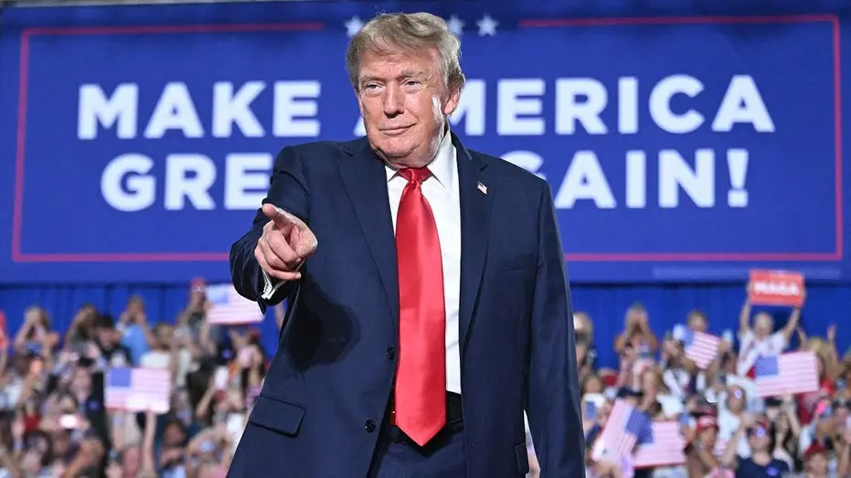 Texas e Oklahoma, estados vermelhos, fazem parte de uma blitz de 32 estados no tour do presidente. Analistas veem isso …