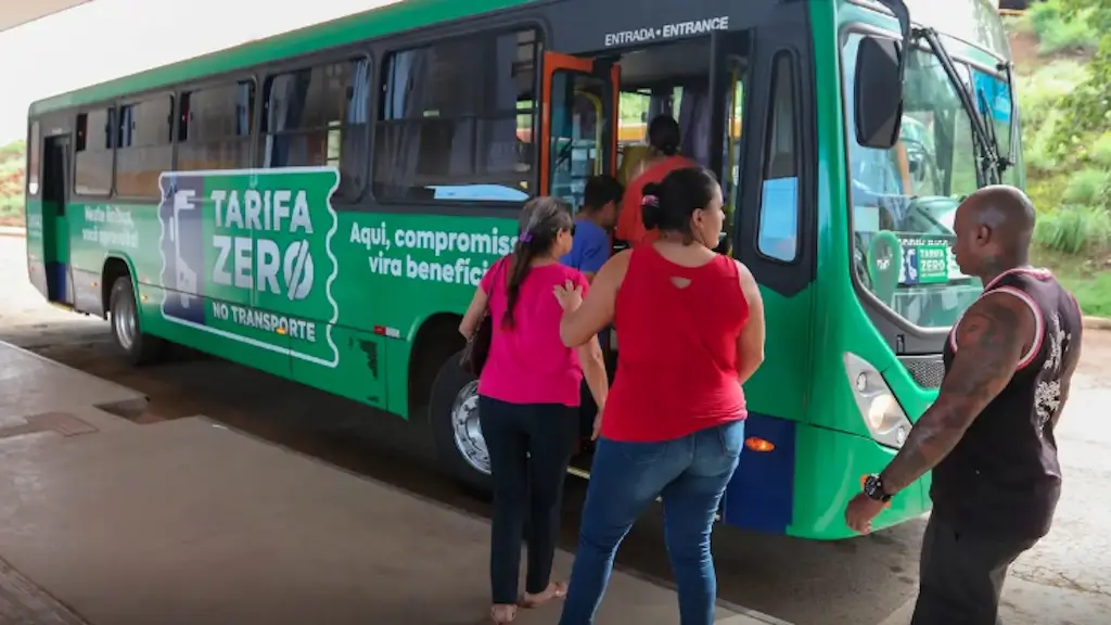 Transporte gratuito para eleitores nos dias de votação, segundo a Resolução-TSE 23.751/2026. É um passo que traz um alí…