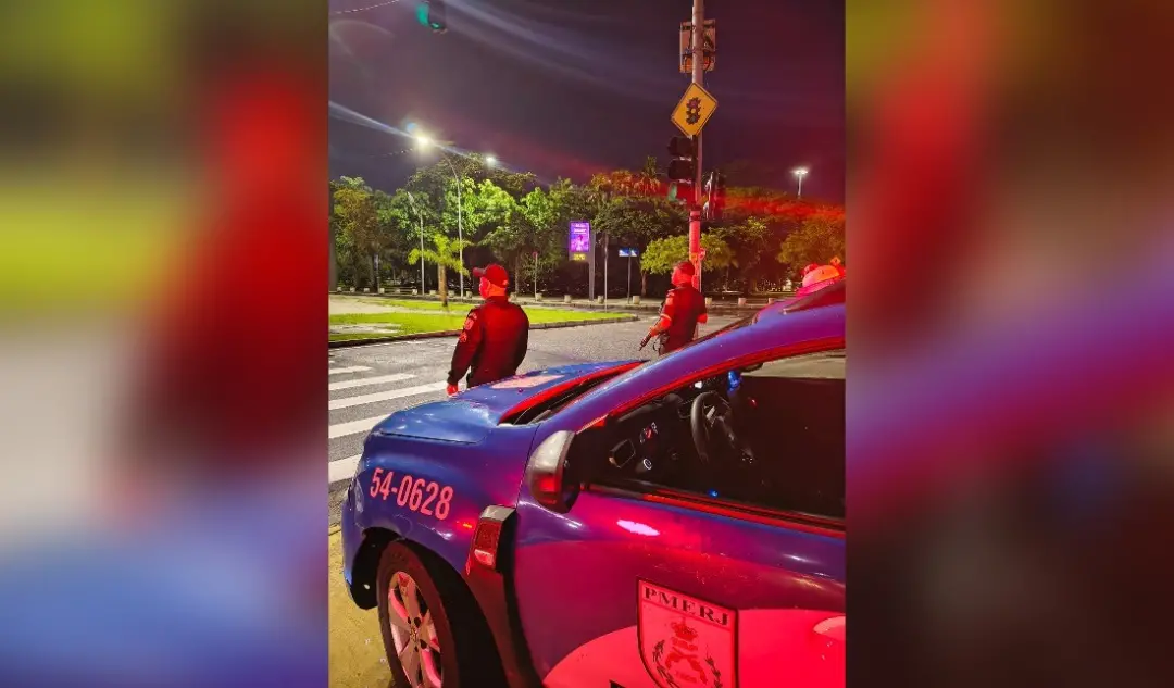 Três carros foram roubados no entorno do Santos Dumont, no Rio, em menos de 24 horas. Pistolas foram usadas para aborda…