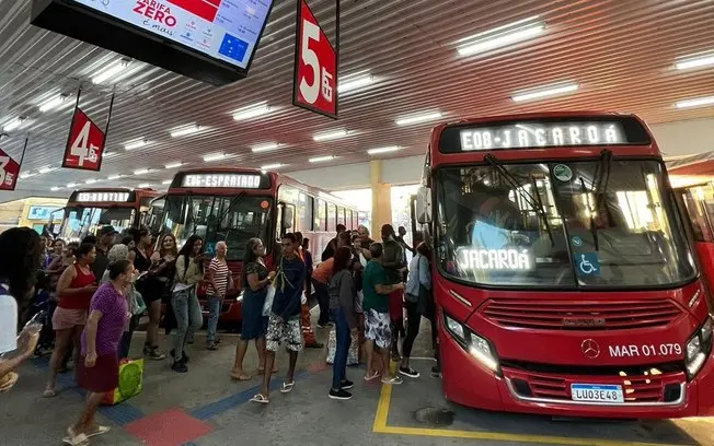Transporte gratuito em capitais no dia 4 de outubro, como em Salvador e Fortaleza, para garantir acesso ao voto. Essa m…