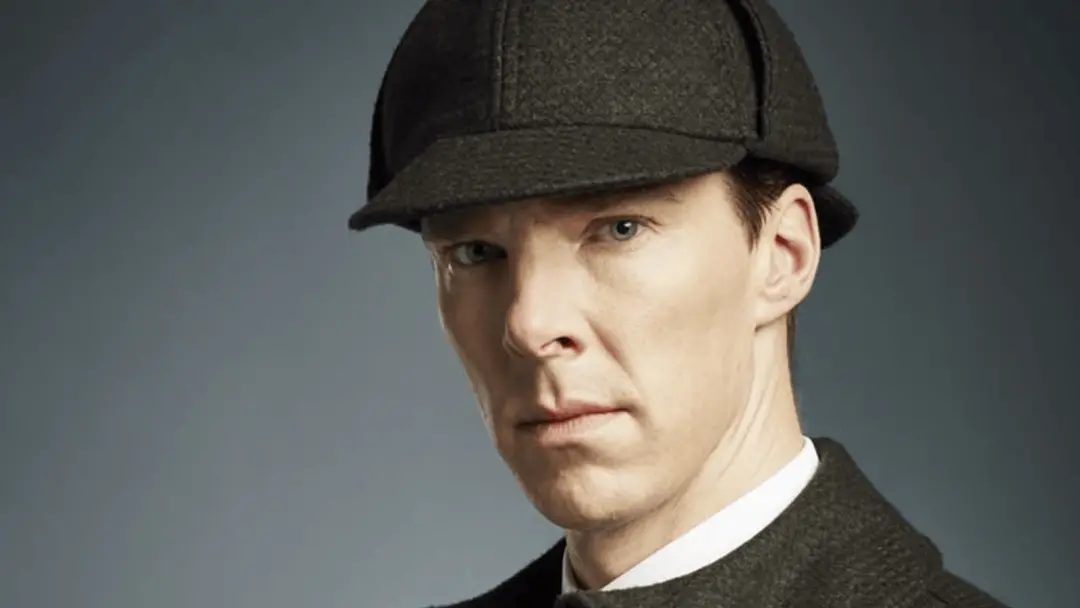 Fortysomething, série de seis episódios em 2003, tinha Benedict Cumberbatch como Rory, filho de Hugh Laurie. É interess…