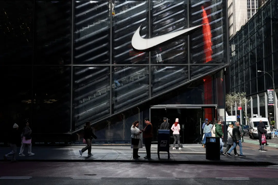 Gigante americano Nike ajusta quadro de funcionários e muda operação após lucro cair 2% e vendas despencarem 4,3% no pr…