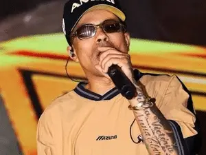 MC Neguinho do Kaxeta falou que não é de direita sobre a política. É um papo sobre visão e não é só de time. Pra mim, e…