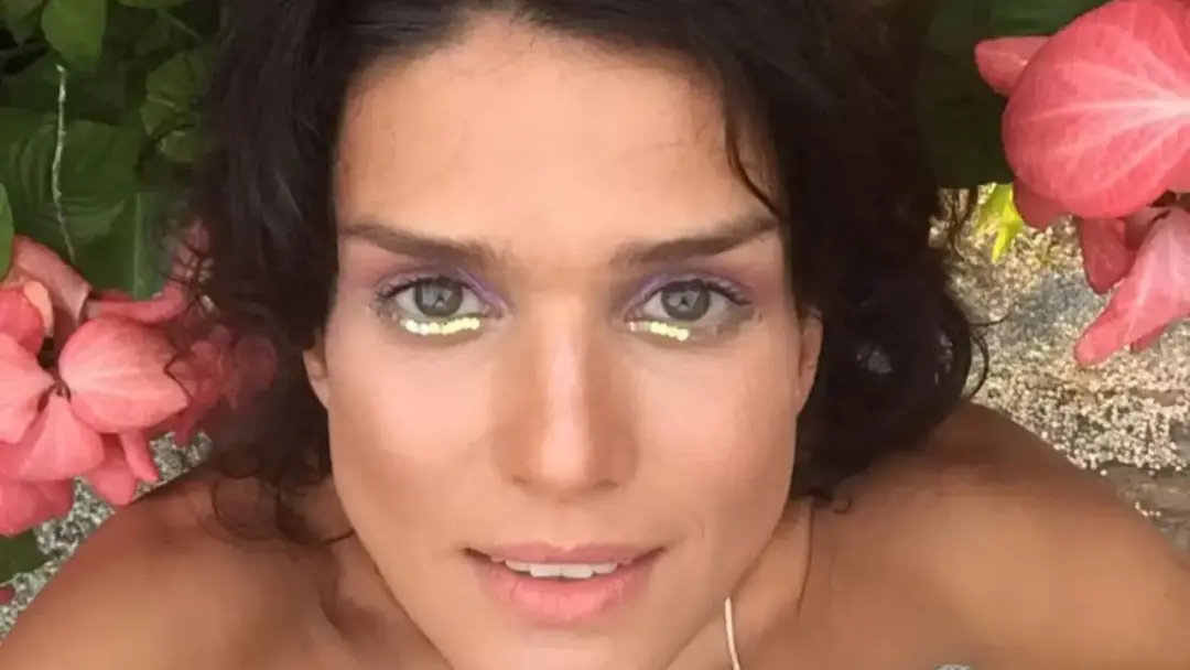 Karina Zeviani, ex-participante do The Voice Brasil, faleceu aos 51 anos após lutar contra câncer de mama. Uma carreira…