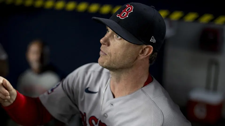 Sonny Gray, arremessador dos Red Sox, está considerando aposentadoria após a eliminação nos playoffs, sendo retirado co…