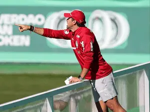 Onze desfalques no Palmeiras fizeram o time ficar sem jogo treino na Data Fifa. Isso compromete a preparação e a consis…