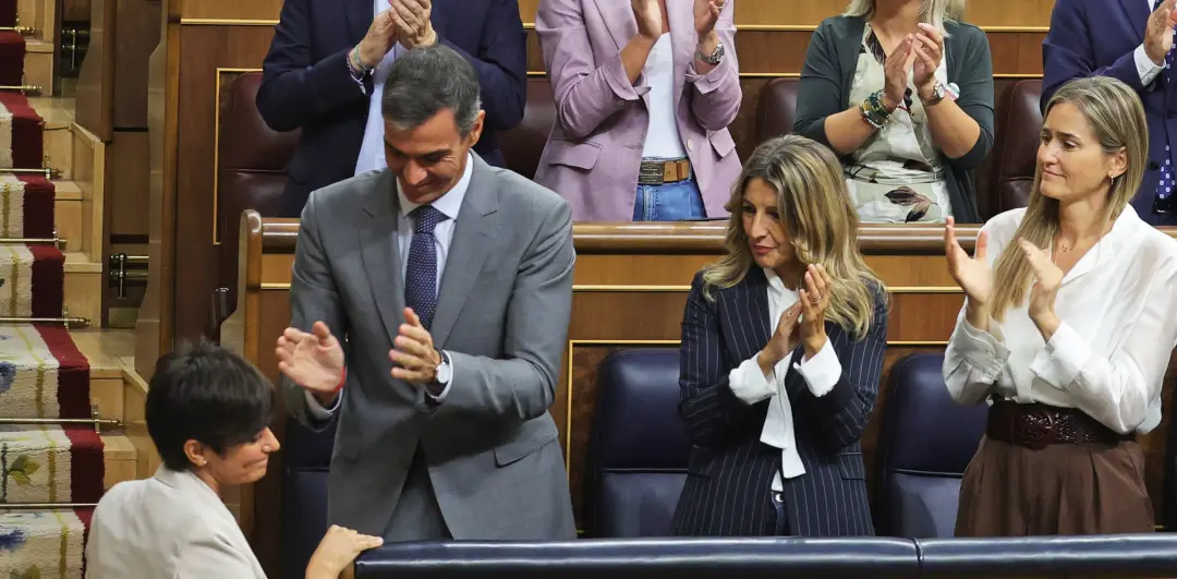 Debate dos dois decretos de moradia virou algo parecido com um julgamento contra o Junts. A pressão da rua com centenas…