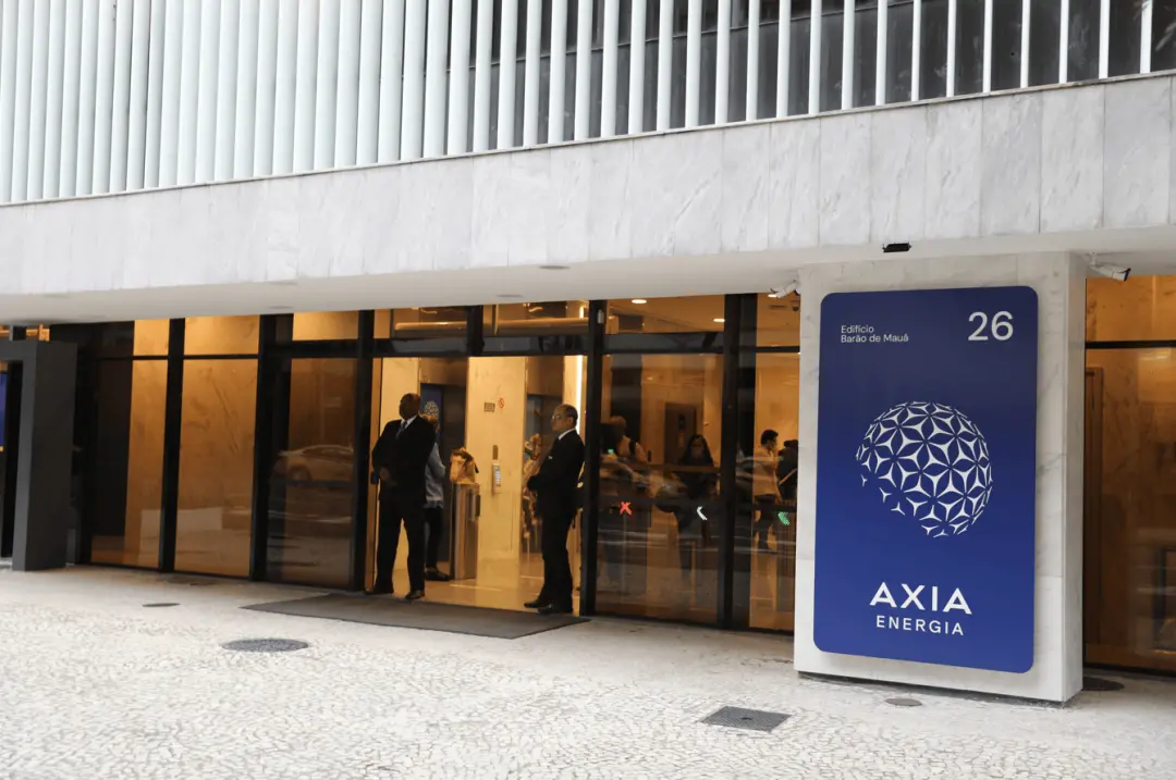Resgate de R$ 2,54 bilhões na Axia Energia, com cancelamento de 46,01 milhões de ações PNC, tá rolando. Parece que o mo…